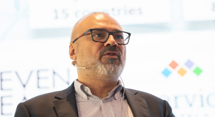 Koray Çavdir, Geschäftsführer von Coral Travel